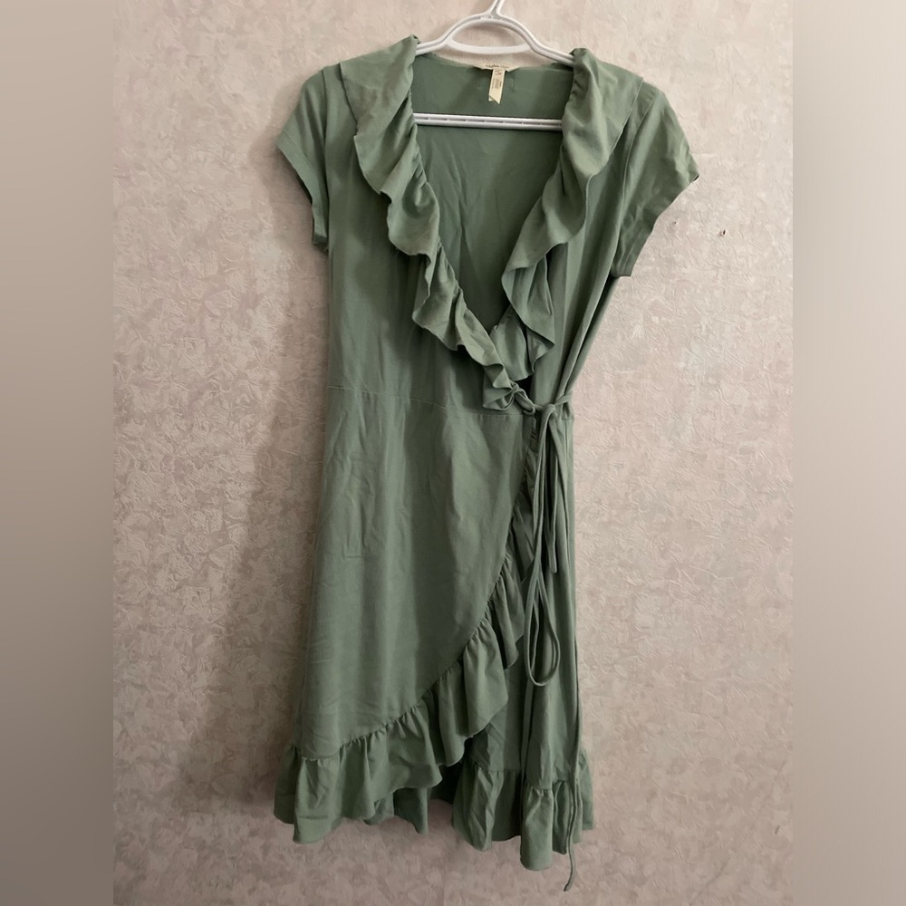 Matilda Jane women’s small green wrap dress